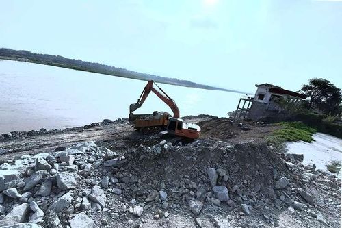 Phú Thọ: Khắc phục tình trạng sạt lở đê tả sông Thao