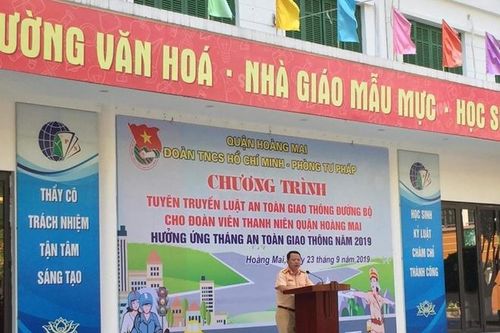 Tuyên truyền kiến thức an toàn giao thông đến học sinh THPT Thủ đô