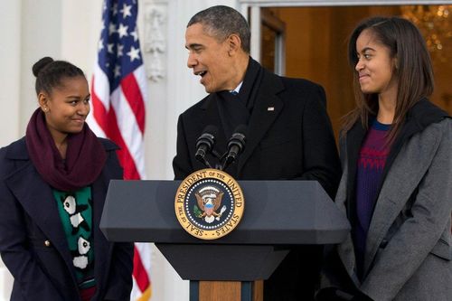 Ông Obama chia sẻ học kỹ năng lãnh đạo từ việc dạy con gái