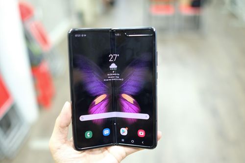 Tốn bao nhiêu tiền để thay màn hình cong cho Galaxy Fold?