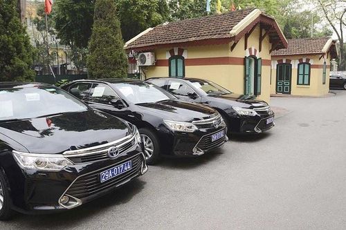 Nhiều xe công thương hiệu Lexus, Land Cruiser, Camry được thanh lý