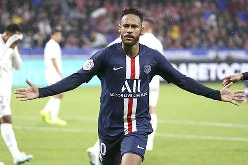 Sau tất cả, Neymar đang sống với đam mê của cuộc đời