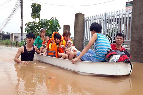 Mưa, lũ, sạt lở gây thiệt hại tại nhiều địa phương