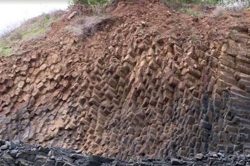 Cần bảo vệ quần thể đá giống như danh thắng Ghềnh Đá Đĩa