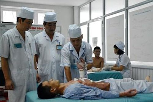 Kết hợp hài hòa giữa điều trị và đào tạo