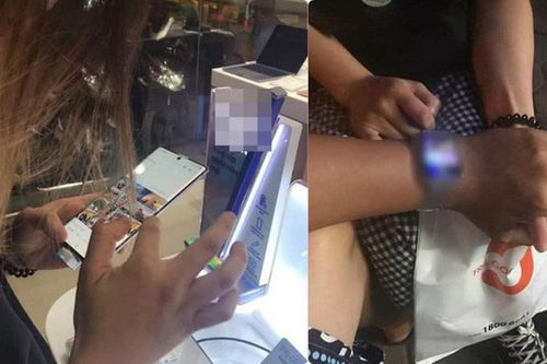 Cháy ví mua điện thoại cho bạn gái, chàng trai 'chết nhục' vì câu nói của đối phương