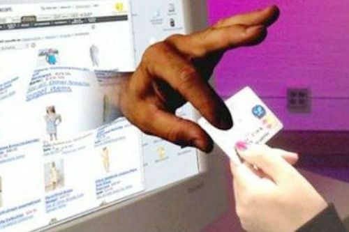 Nạn 'treo đầu dê, bán thịt chó' trong kinh doanh online
