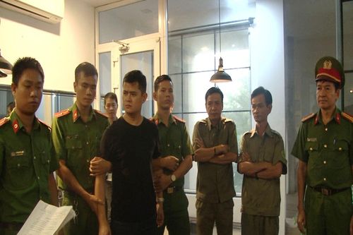 Khởi tố, bắt tạm giam bác sĩ hiếp dâm và đánh dã man nữ điều dưỡng