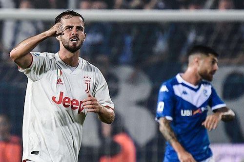 Vắng Ronaldo, Juventus lên đỉnh nhờ tuyệt phẩm của Pjanic
