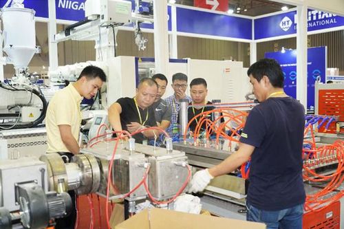 Ngành nhựa, cao su trước cơ hội bứt phá