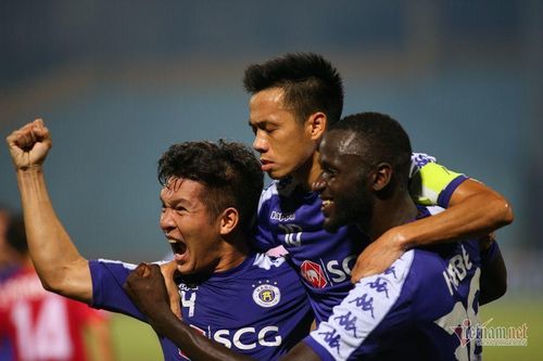 Hà Nội tuột chiến thắng đầy tiếc nuối trước April 25