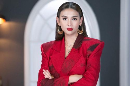 Siêu mẫu Võ Hoàng Yến 'cầm trịch' Vietnam's Next Top Model 2019