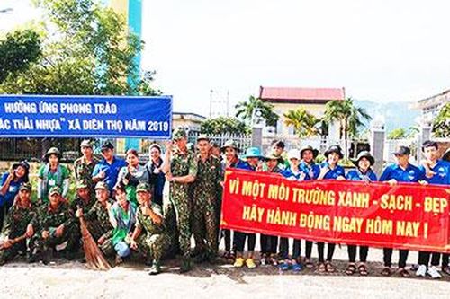 Hơn 300 người tham gia phát động phong trào chống rác thải nhựa