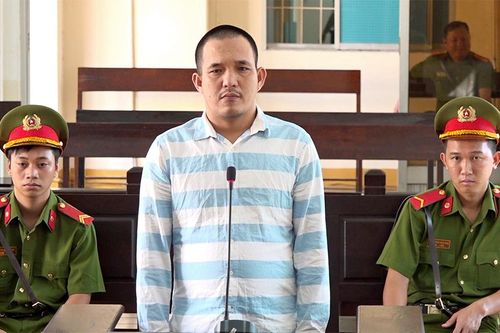 Án chung thân cho kẻ nhiều lần hiếp dâm bé gái bán vé số