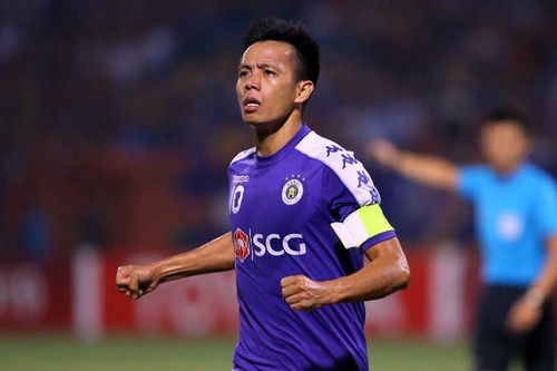 Văn Quyết lại tỏa sáng ở sân chơi châu lục, ghi bàn gỡ hòa cho Hà Nội FC