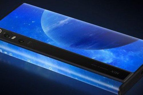 Độc đáo chiếc smartphone có màn hình... bao quanh thân máy, giá 2.800 USD