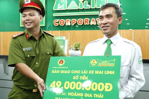 Tài xế taxi được nhận 49 triệu vì không có người nhận