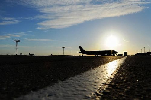 Máy bay hãng hàng không Azur Air cháy càng đáp khi hạ cánh