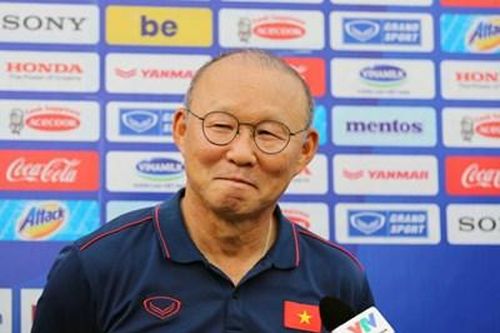 HLV Park Hang-seo: Thật may chúng ta không cùng bảng với Hàn Quốc.