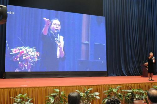 Đại học Luật Hà Nội tổ chức nói chuyện về đạo đức nghề Luật