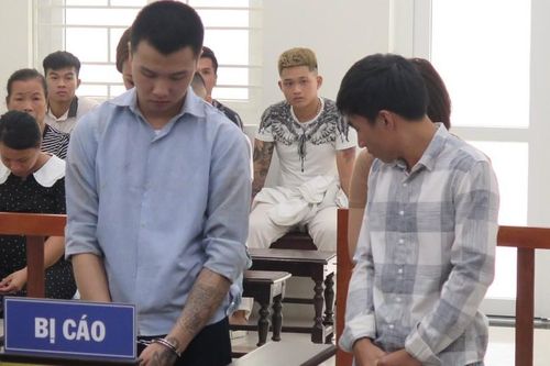 Nữ chủ quán karaoke môi giới nhân viên 'đi khách' giá 3 triệu
