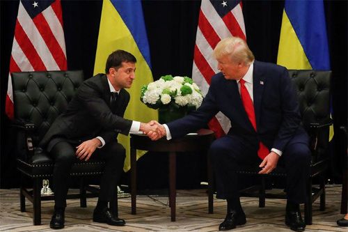 Thêm tiết lộ bất ngờ của Tổng thống Ukraina về điện đàm với ông Trump