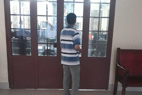 Thủ đoạn của gã đàn ông dâm ô nhiều bé gái trong trường học