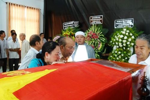 Lễ viếng Anh hùng phi công - Đại tá Nguyễn Văn Bảy tại Đồng Tháp