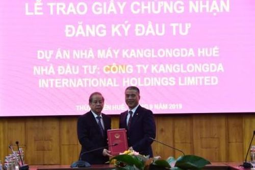 Kinh tế Công nghiệp - TTCN Trao giấy chứng nhận đầu tư cho Công ty Kanglongda