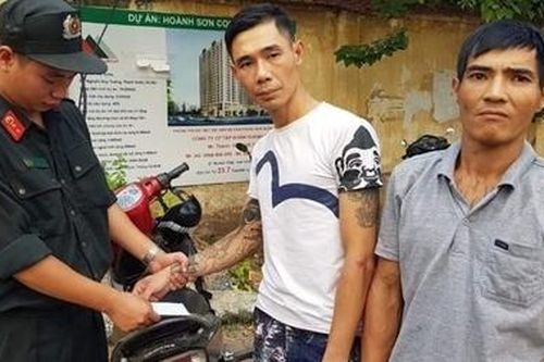 'Dùng xe gian' đi mua ma túy