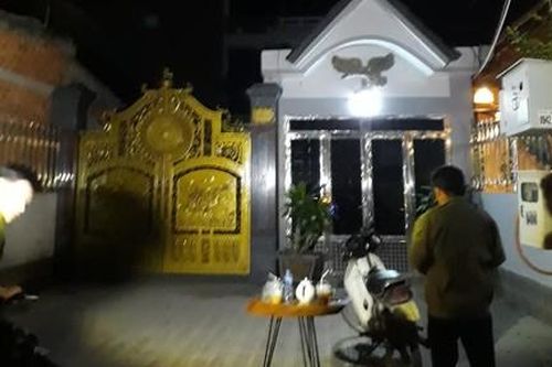 Chồng nhậu say về cầm dao đâm vợ tử vong