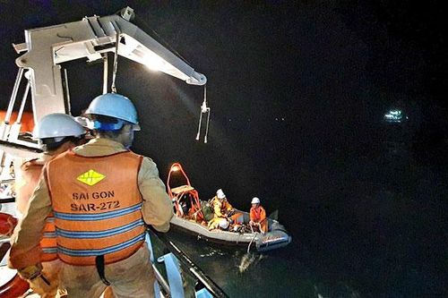 Nhiều ngư dân gặp nạn trên biển được cấp cứu kịp thời