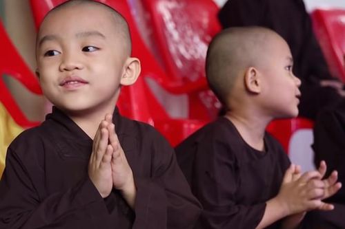 Vì sao 5 chú tiểu nhóm Bồng lai được yêu mến tại Thách thức danh hài?