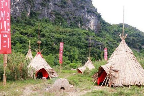 Trân trọng văn hóa bản địa khi khai thác di sản, thắng cảnh