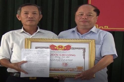 Công nhận liệt sỹ cho nam sinh viên hi sinh khi cứu 3 mẹ con rơi xuống sông