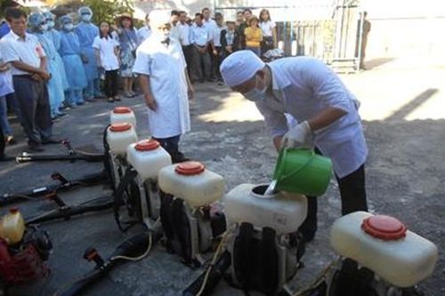 Trích hóa chất dự trữ quốc gia chống dịch bệnh cho 2 tỉnh