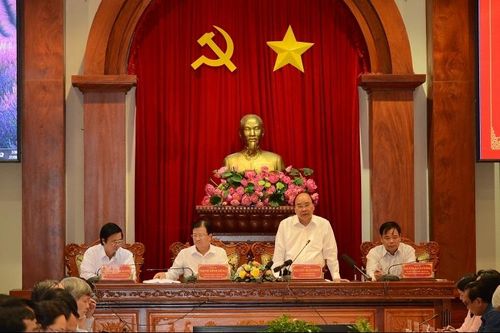 Thủ tướng làm việc với 13 tỉnh, thành ĐBSCL