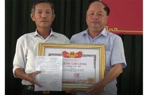 Nam sinh cứu 3 mẹ con thoát đuối nước được công nhận liệt sĩ