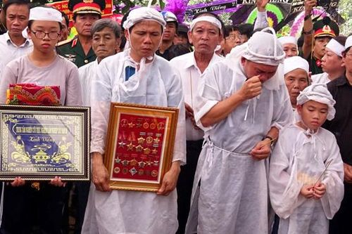 Anh hùng phi công - Đại tá Nguyễn Văn Bảy về với lòng đất mẹ