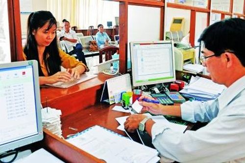 TP.HCM: Ủy quyền thủ tục hành chính, dân và DN được nhờ