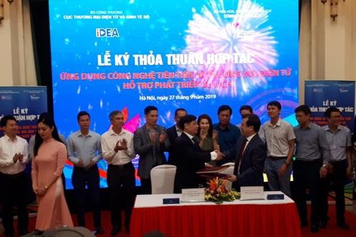 Đẩy mạnh phát triển du lịch qua ứng dụng công nghệ và thương mại điện tử