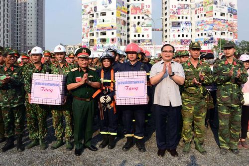 TP Hà Nội diễn tập ứng phó sự cố thảm họa cháy, nổ, hóa chất độc