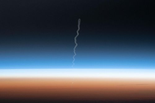 Khung cảnh kỳ vĩ khi tàu vũ trụ Nga được phóng lên ISS