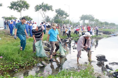 Đà Nẵng hưởng ứng chiến dịch 'Làm cho thế giới sạch hơn'