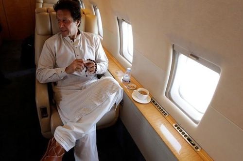 Chuyên cơ chở Thủ tướng Pakistan gặp sự cố giữa trời