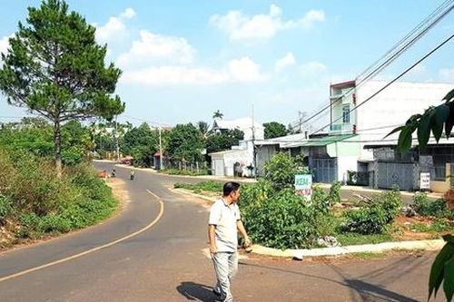 Nam thanh niên bị đâm tử vong sau khi dùng mũ bảo hiểm đánh đối thủ
