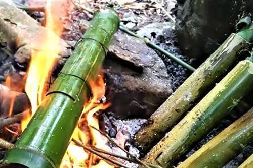 Thịt lợn bản nướng ống tre