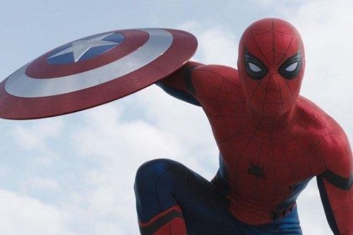 Fan vỡ òa sung sướng khi Spider-Man trở lại Vũ trụ điện ảnh Marvel