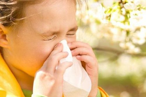 Bác sĩ điểm mặt 5 loại bệnh trẻ hay mắc trong mùa thu