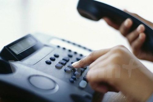 Thị trấn miền núi Nghệ An ra thông báo về thủ đoạn giả danh cán bộ y tế để bán sách